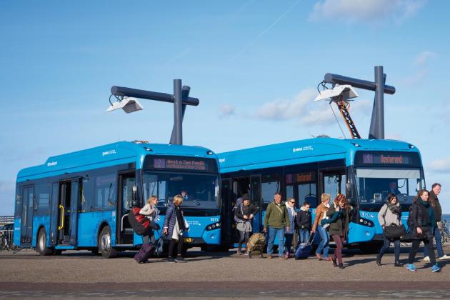 VDL Bus & Coach viert mijlpaal 50 miljoen elektrische kilometers en introduceert nieuw batterijpakket